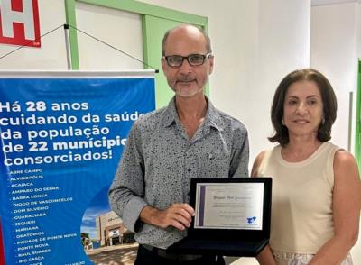 Cisamapi homenageia o presidente e prefeito de Ponte Nova, Wagner Mol